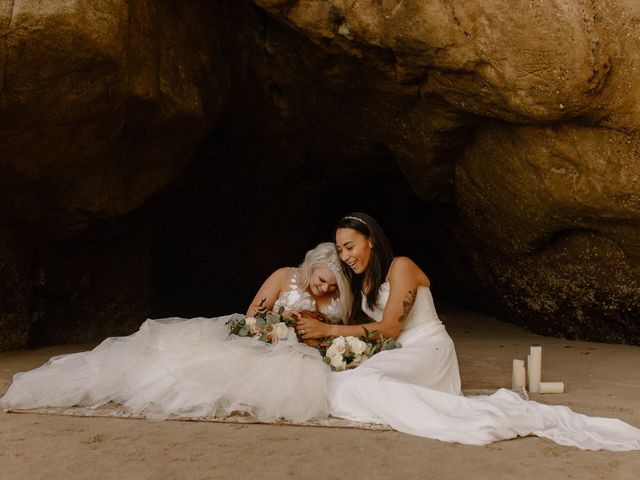 Jessalyn and Emily&apos;s Wedding in Cannon Beach, Oregon 83