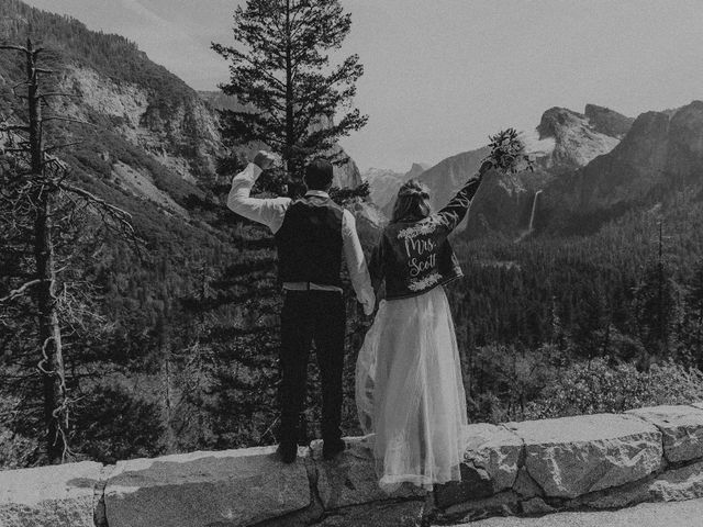 Luke and Emily&apos;s Wedding in Yosemite National Park, California 4