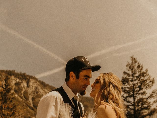 Luke and Emily&apos;s Wedding in Yosemite National Park, California 23
