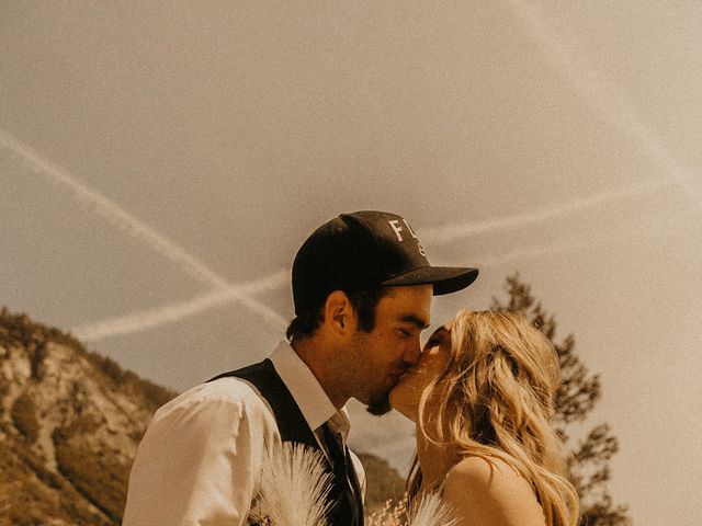 Luke and Emily&apos;s Wedding in Yosemite National Park, California 24