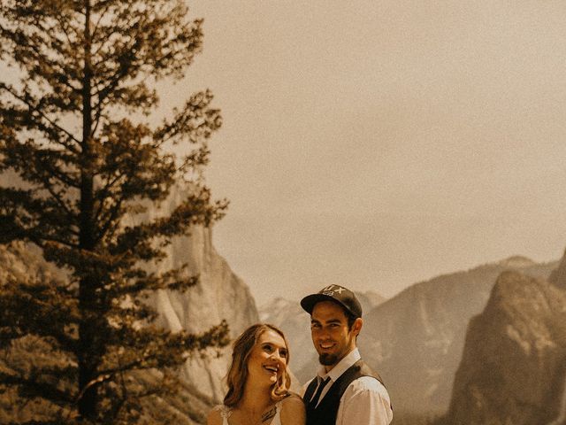 Luke and Emily&apos;s Wedding in Yosemite National Park, California 40