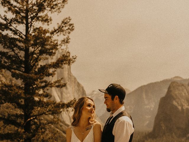 Luke and Emily&apos;s Wedding in Yosemite National Park, California 43