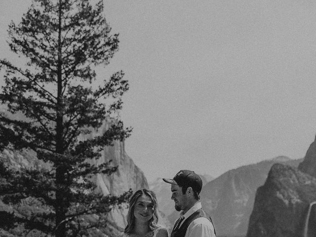 Luke and Emily&apos;s Wedding in Yosemite National Park, California 44