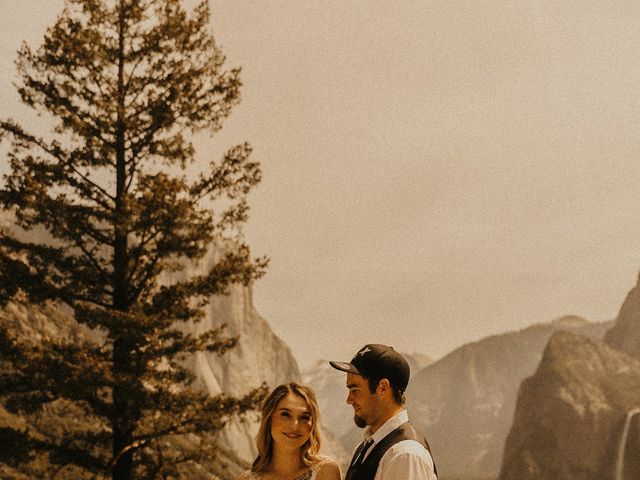 Luke and Emily&apos;s Wedding in Yosemite National Park, California 45
