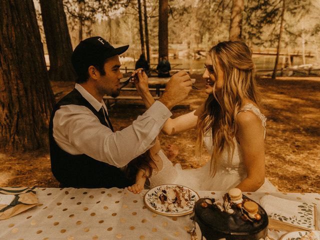Luke and Emily&apos;s Wedding in Yosemite National Park, California 72