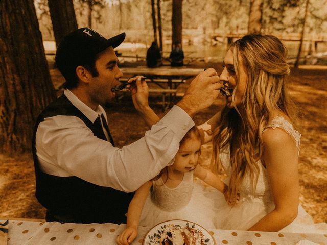 Luke and Emily&apos;s Wedding in Yosemite National Park, California 75