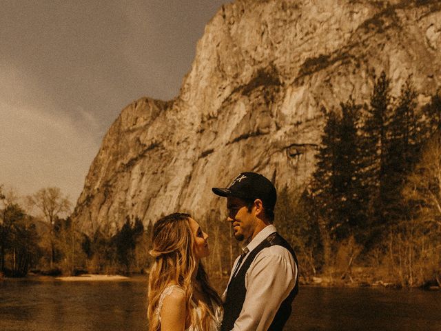 Luke and Emily&apos;s Wedding in Yosemite National Park, California 147