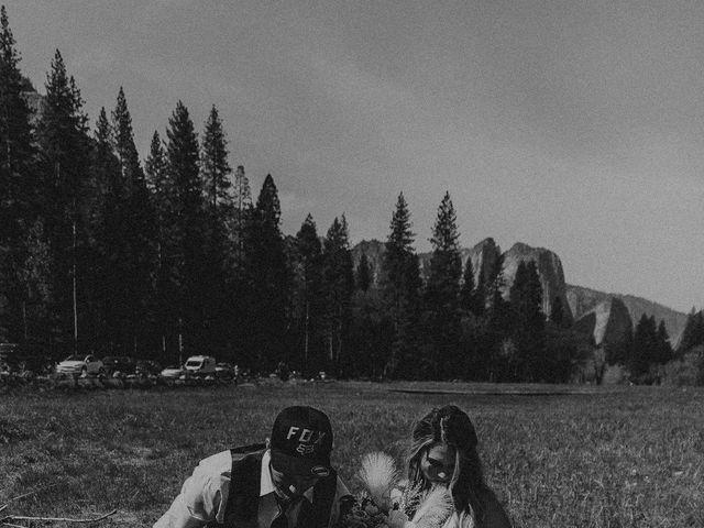Luke and Emily&apos;s Wedding in Yosemite National Park, California 169