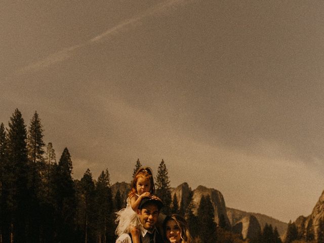 Luke and Emily&apos;s Wedding in Yosemite National Park, California 171