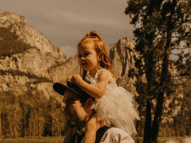 Luke and Emily&apos;s Wedding in Yosemite National Park, California 180