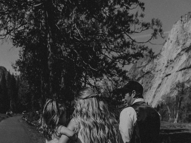 Luke and Emily&apos;s Wedding in Yosemite National Park, California 188