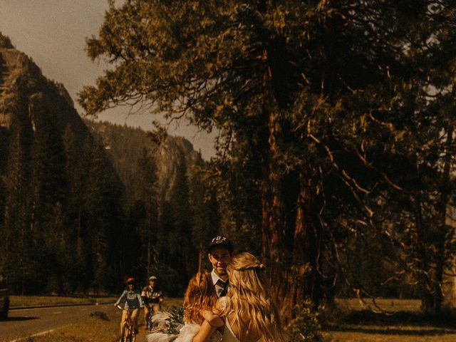 Luke and Emily&apos;s Wedding in Yosemite National Park, California 189