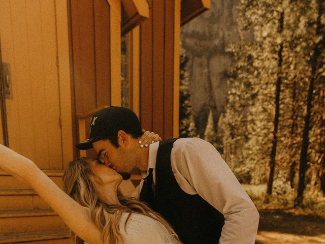 Luke and Emily&apos;s Wedding in Yosemite National Park, California 203