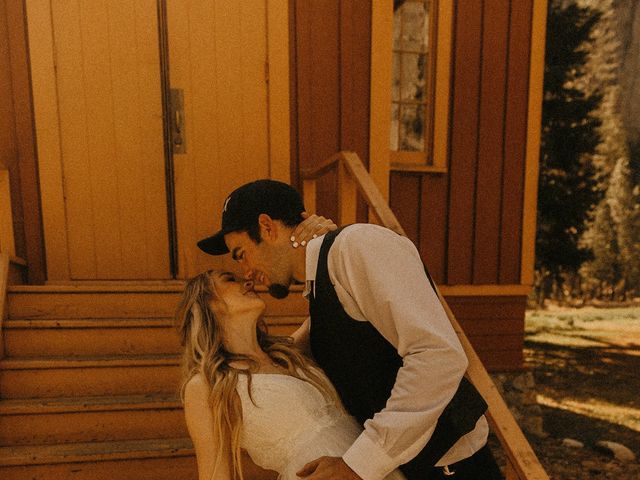 Luke and Emily&apos;s Wedding in Yosemite National Park, California 205