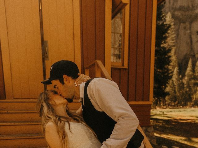 Luke and Emily&apos;s Wedding in Yosemite National Park, California 209