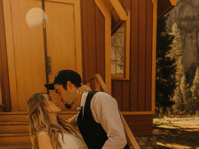 Luke and Emily&apos;s Wedding in Yosemite National Park, California 210