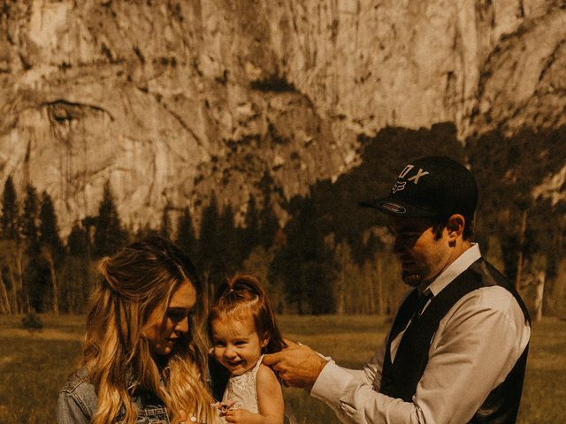 Luke and Emily&apos;s Wedding in Yosemite National Park, California 243