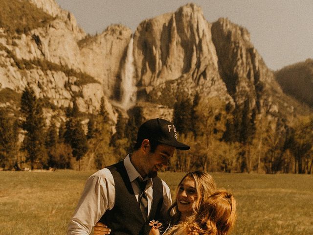 Luke and Emily&apos;s Wedding in Yosemite National Park, California 254