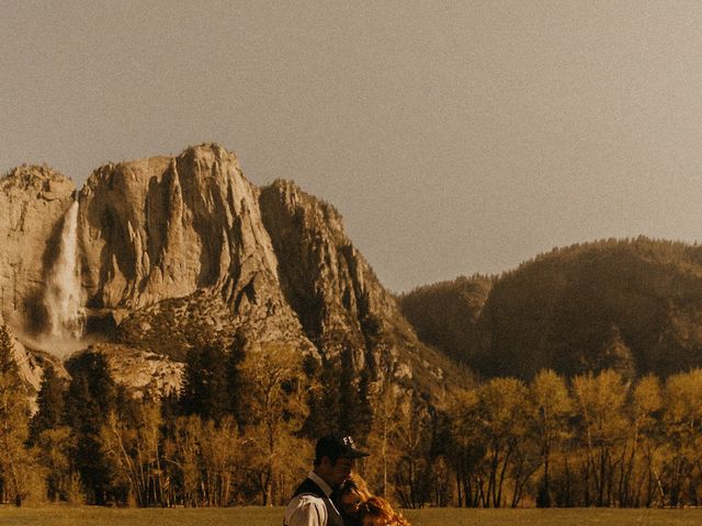 Luke and Emily&apos;s Wedding in Yosemite National Park, California 263
