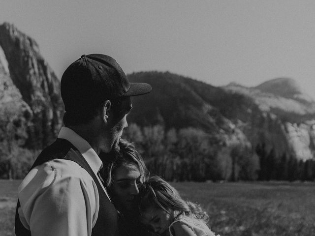 Luke and Emily&apos;s Wedding in Yosemite National Park, California 265