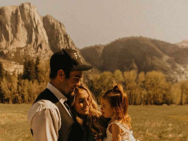 Luke and Emily&apos;s Wedding in Yosemite National Park, California 267