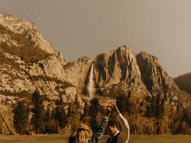 Luke and Emily&apos;s Wedding in Yosemite National Park, California 295