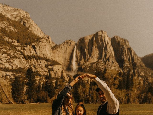 Luke and Emily&apos;s Wedding in Yosemite National Park, California 298