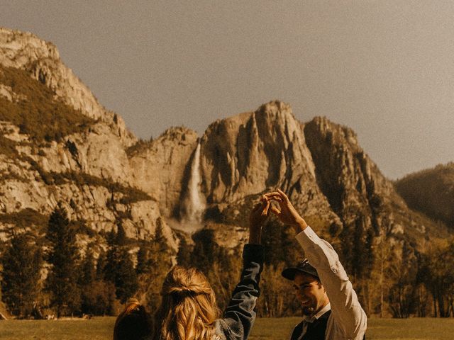 Luke and Emily&apos;s Wedding in Yosemite National Park, California 301