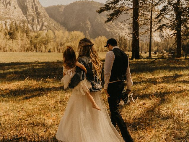 Luke and Emily&apos;s Wedding in Yosemite National Park, California 309
