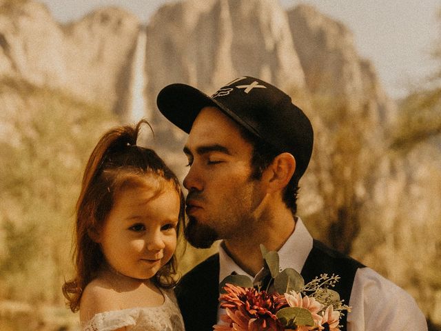 Luke and Emily&apos;s Wedding in Yosemite National Park, California 318