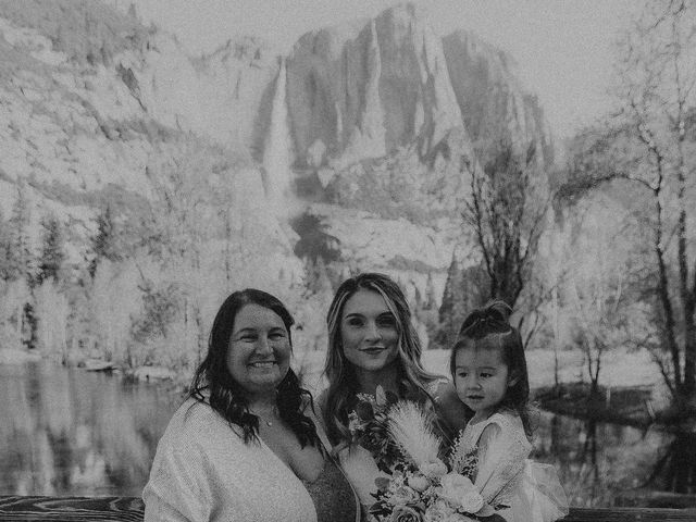 Luke and Emily&apos;s Wedding in Yosemite National Park, California 328