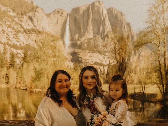 Luke and Emily&apos;s Wedding in Yosemite National Park, California 329