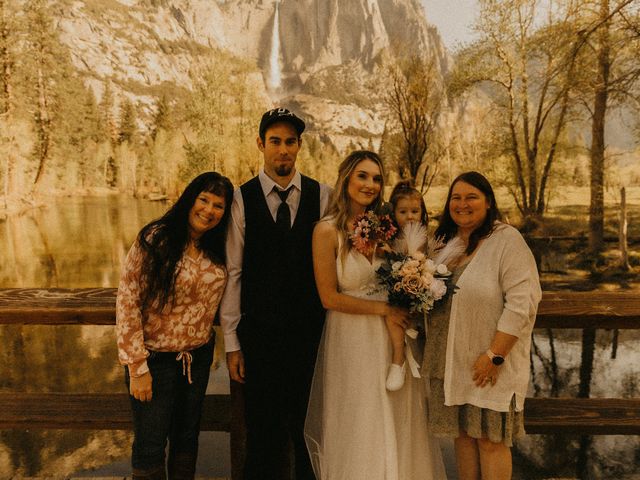 Luke and Emily&apos;s Wedding in Yosemite National Park, California 337