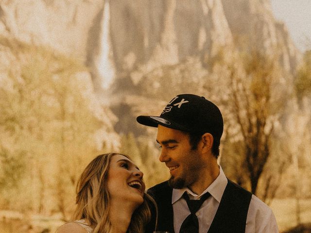 Luke and Emily&apos;s Wedding in Yosemite National Park, California 341