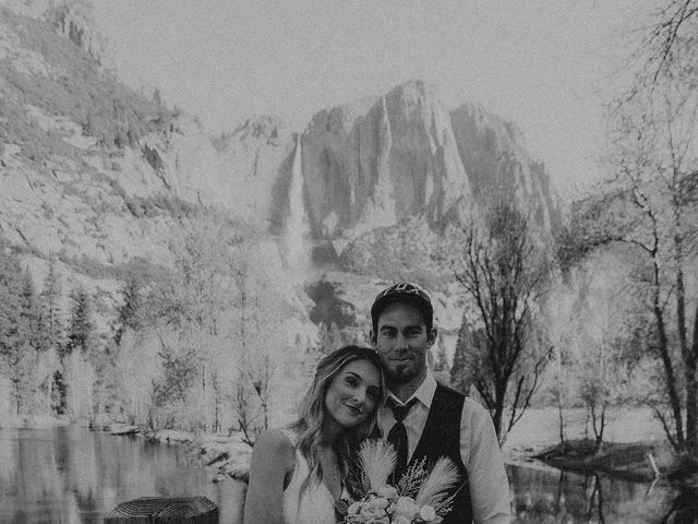 Luke and Emily&apos;s Wedding in Yosemite National Park, California 345