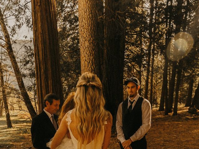 Luke and Emily&apos;s Wedding in Yosemite National Park, California 387