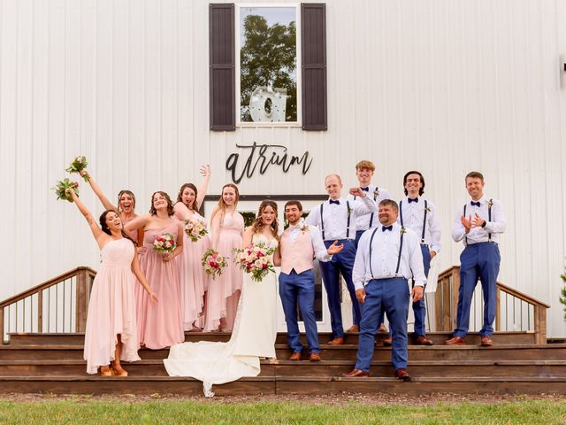 John and Tiffany&apos;s Wedding in Branson, Missouri 19