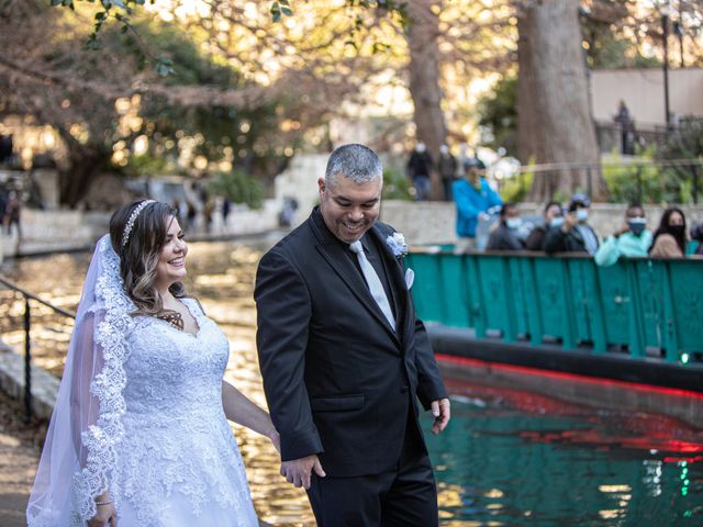 Eric and Iliana's Wedding in San Antonio, Texas 10