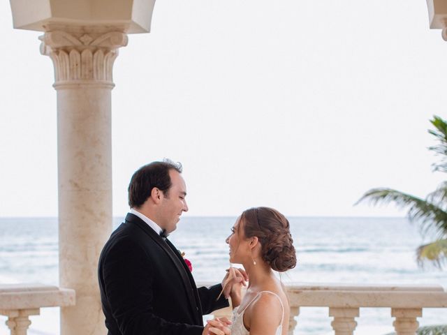 Will and Megan&apos;s Wedding in Cancun, Mexico 41