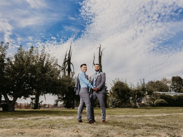Alfredo and Alfredo&apos;s Wedding in Arlington, Washington 27