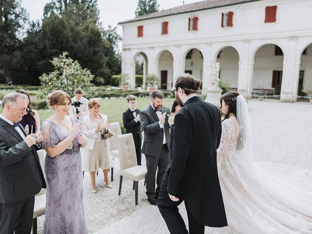 Jacob and Heather&apos;s Wedding in Padova, Italy 35