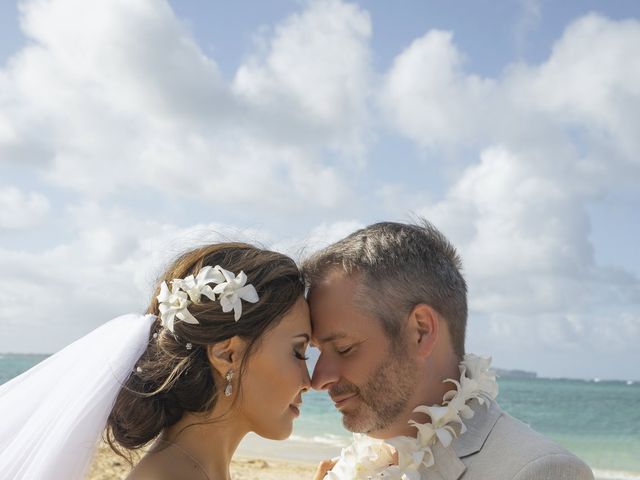 Matthew and Karina&apos;s Wedding in Honolulu, Hawaii 7