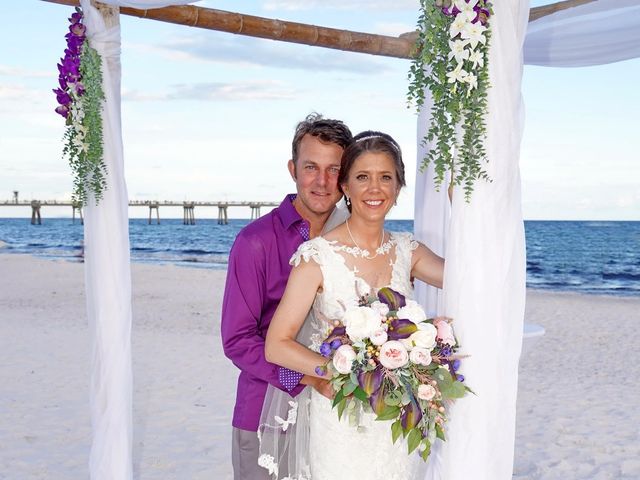 Lisa and Ben&apos;s Wedding in Destin, Florida 3