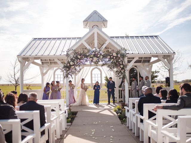 Enrique and Lindsey's Wedding in Waxahachie, Texas 11