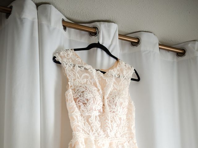 Enrique and Lindsey's Wedding in Waxahachie, Texas 21
