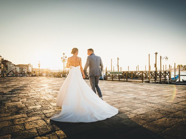 Karl and Svenja&apos;s Wedding in Venice, Italy 9