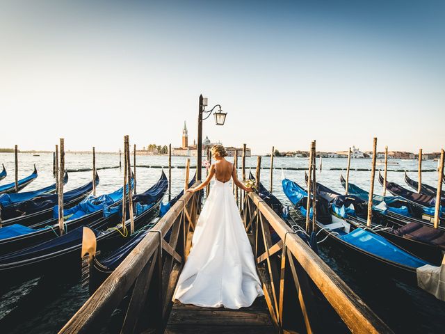 Karl and Svenja&apos;s Wedding in Venice, Italy 10