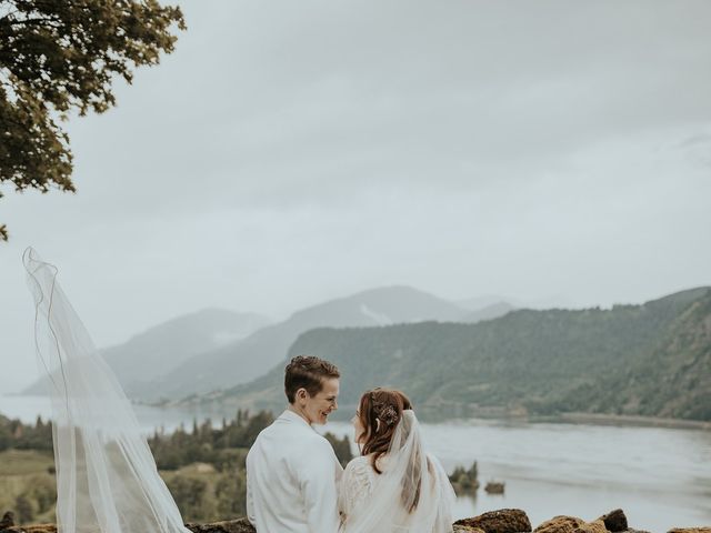 Abby and Abby&apos;s Wedding in Hood River, Oregon 16