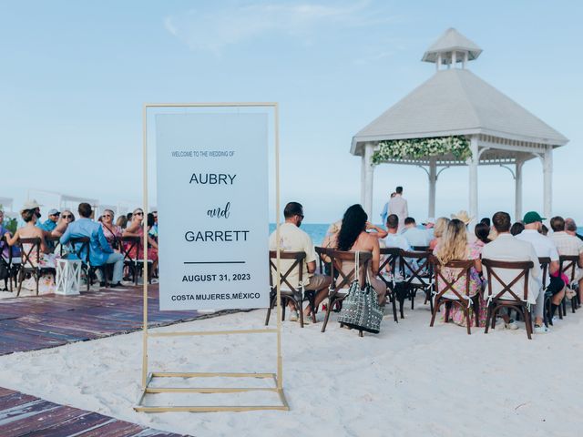 Garrett and Aubry&apos;s Wedding in Cancun, Mexico 16