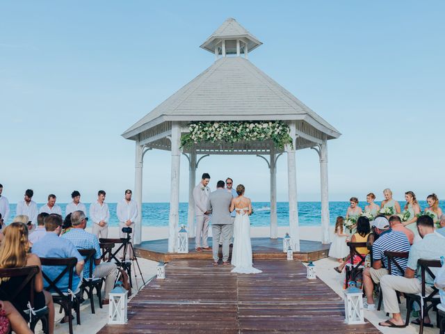 Garrett and Aubry&apos;s Wedding in Cancun, Mexico 26